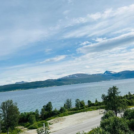 Apartment In Tromso With Sea And Mountain View Kültér fotó